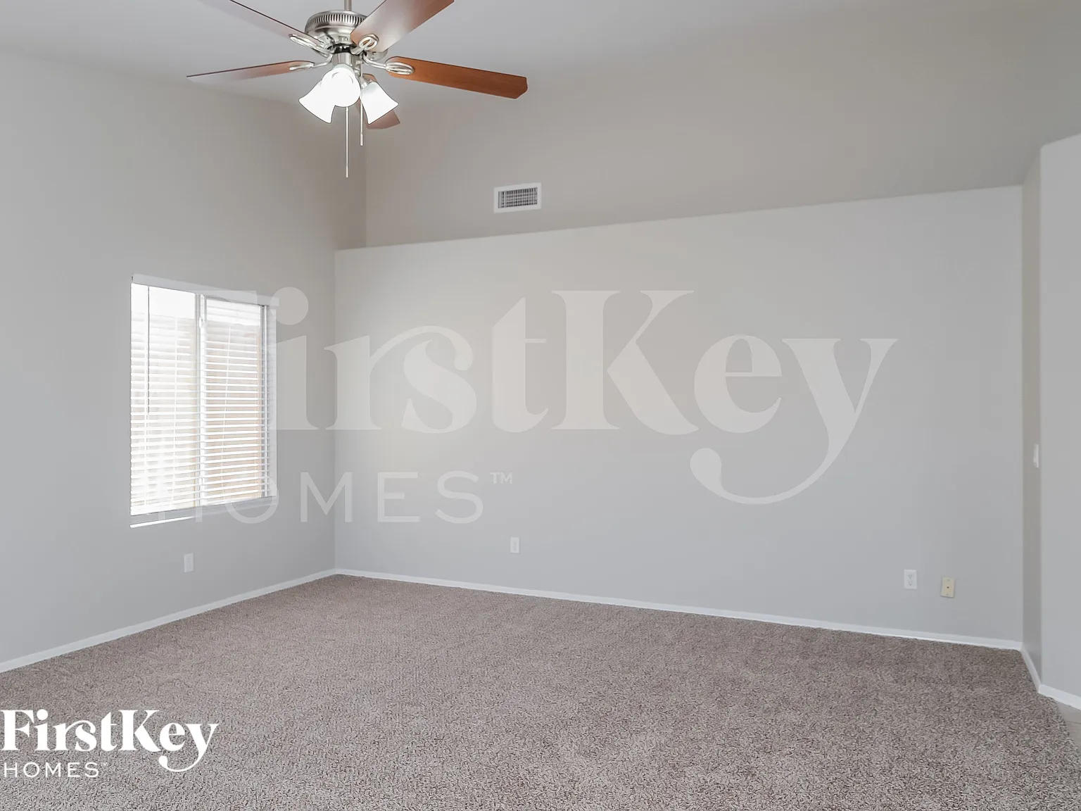 3 bed, 2.0 bath, 2034 sqft, $3,085 — Photo 3