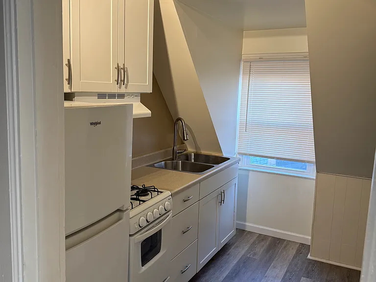 335 Kearsarge St #3 — Photo 5