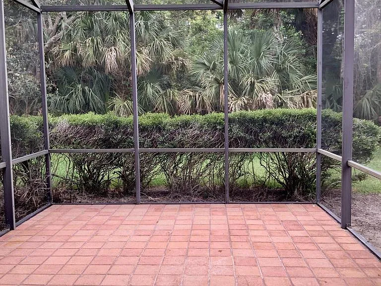 9787 Sawgrass Dr E — Photo 13