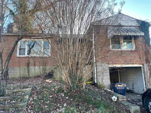 1810 Beech St, Ashland, KY 41102