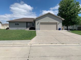 4110 W Ridge Ln, Grand Island, NE 68803