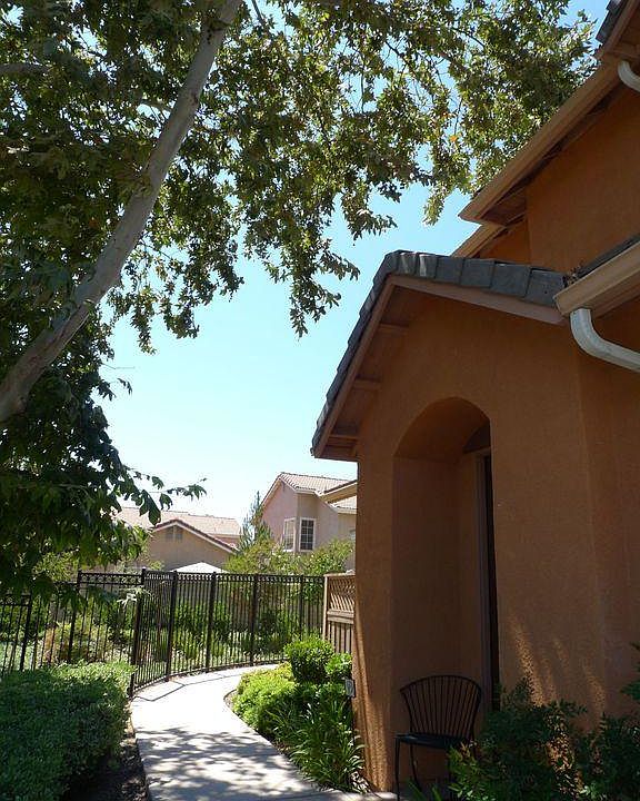 Quiet/Private Front Entry