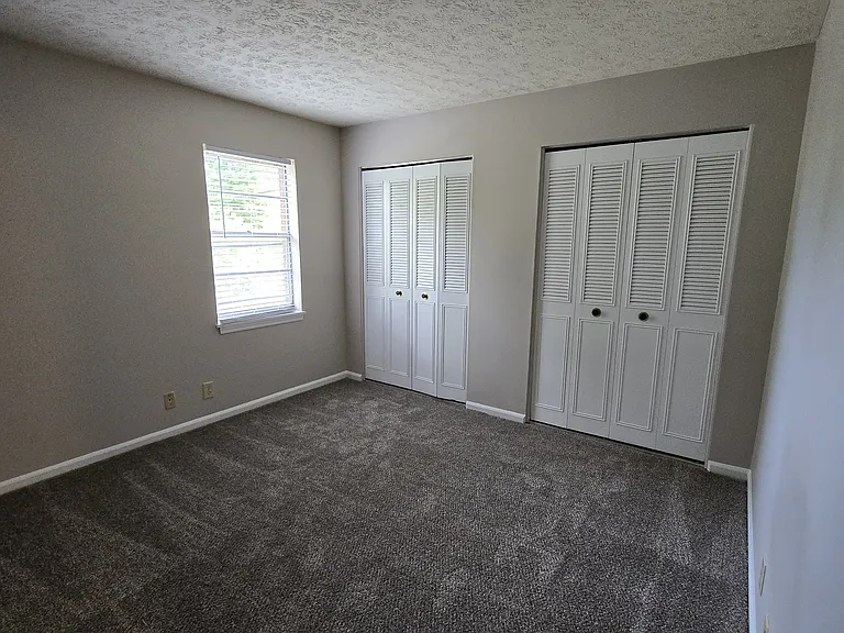 Del Rio Apartments — Photo 7