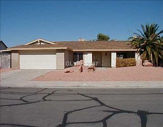 1st image of 1832 Golden Shadow Dr