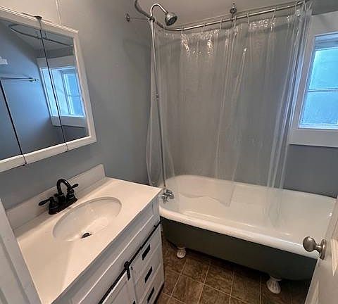 Bathroom with Clawfoot Tub