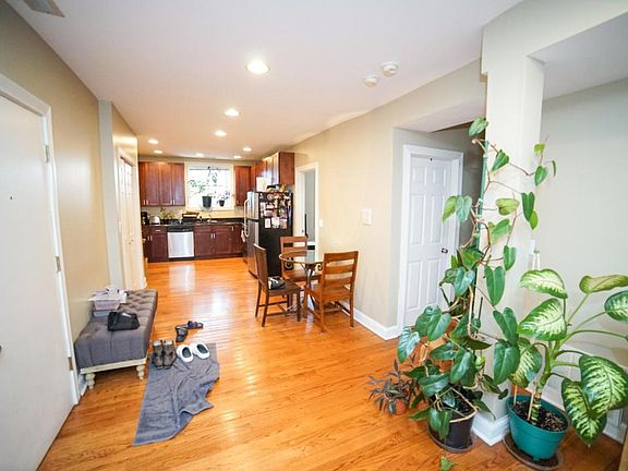 2nd image of 6100 N Talman Ave APT A3