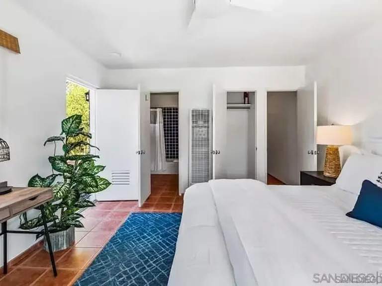 8373 El Paseo Grande — Photo 46