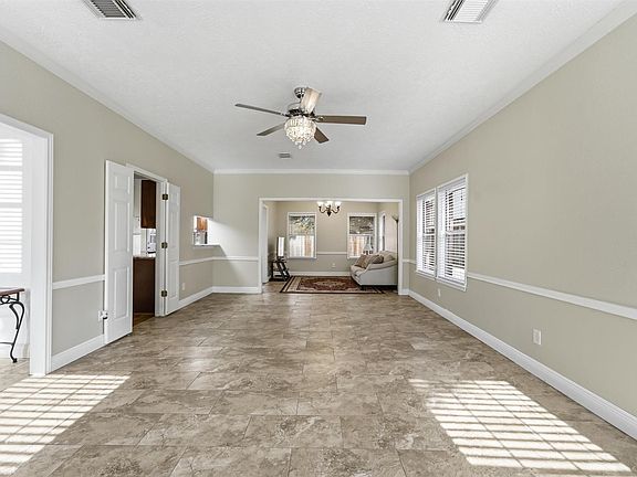 5th image of 5602 Society Ln