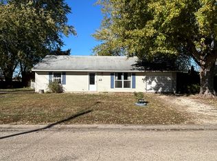 1347 Garden Ln, Galesburg, IL 61401