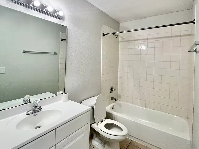 4395 Sherwood Forest Dr — Photo 22