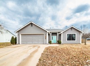 2836 Kensington Rd, Lawrence, KS 66046