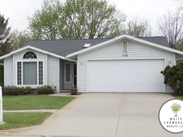 1116 Crescent Dr, Wayne, NE 68787