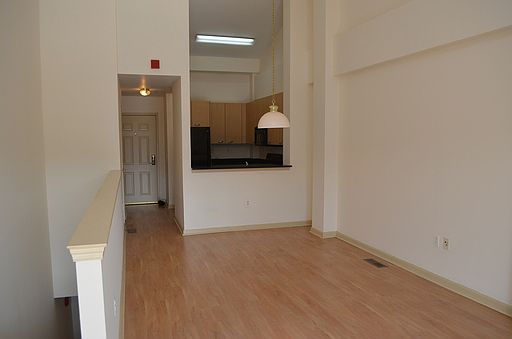 4th image of 2 Leverington Ave Penthouse 17