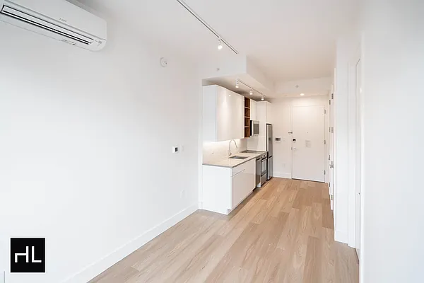 Rented by Highline Residential | media 37