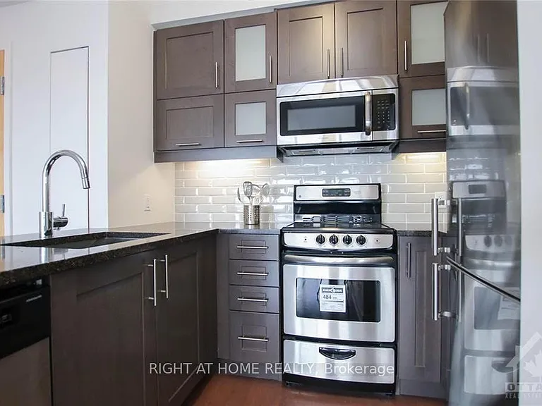 40 Nepean St #2306 — Photo 7