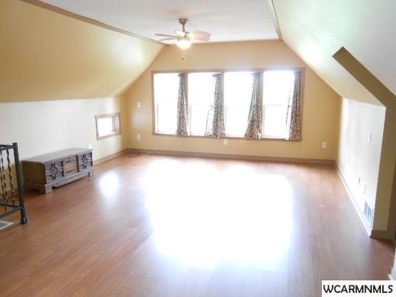 2nd image of 33293 Evergreen Ave