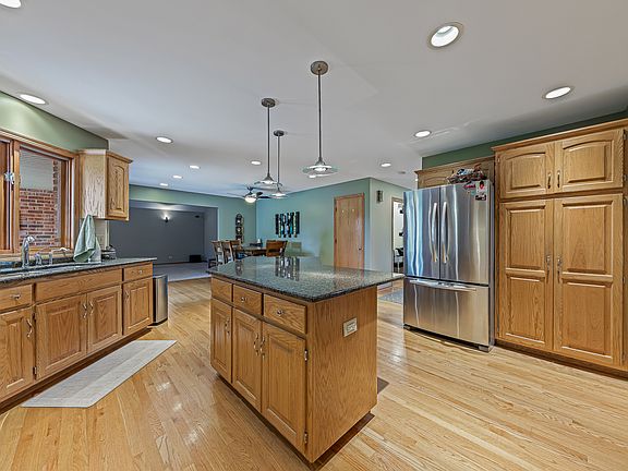 4th image of 12054 Blackthorne Ridge Dr