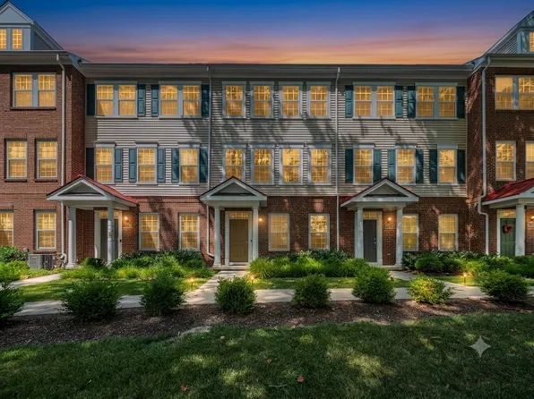 12 Plaza Rd #46, Fair Lawn, NJ 07410