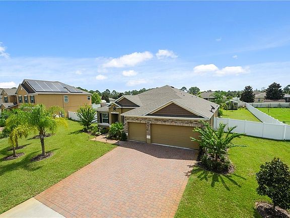 2nd image of 118 Los Arbor Dr