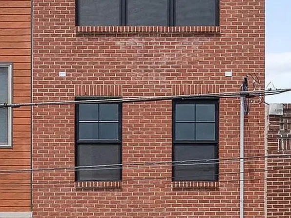 613 Mercy St, Philadelphia, PA 19148