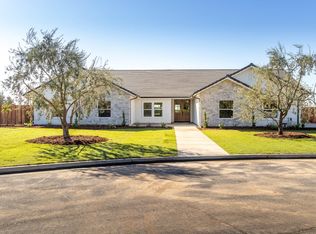 35264 Mustang Ln, Madera, CA 93636