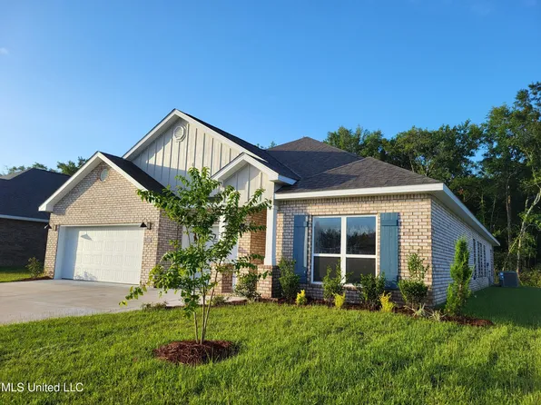 13429 Crane Dr, Vancleave, MS 39565