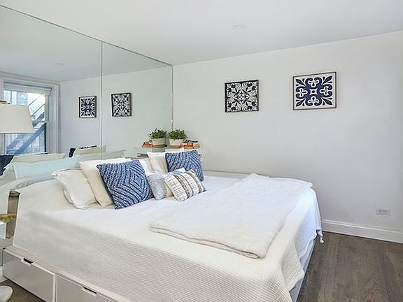 2nd image of 350 Bleecker St APT 2U