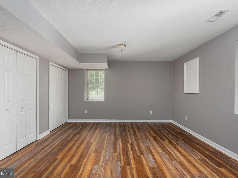 8009 Burrell Rd — Photo 39