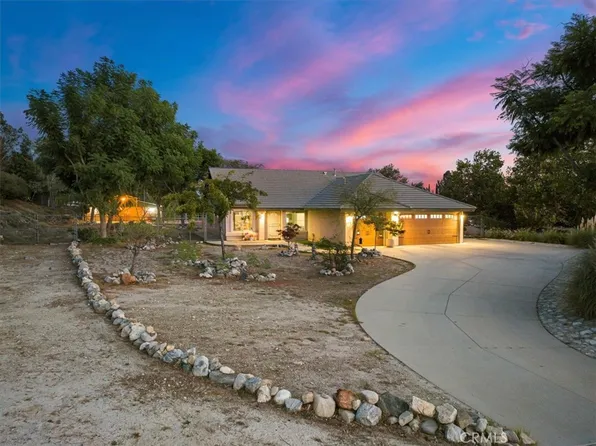 1117 Richmond Hill Ct, San Bernardino, CA 92407