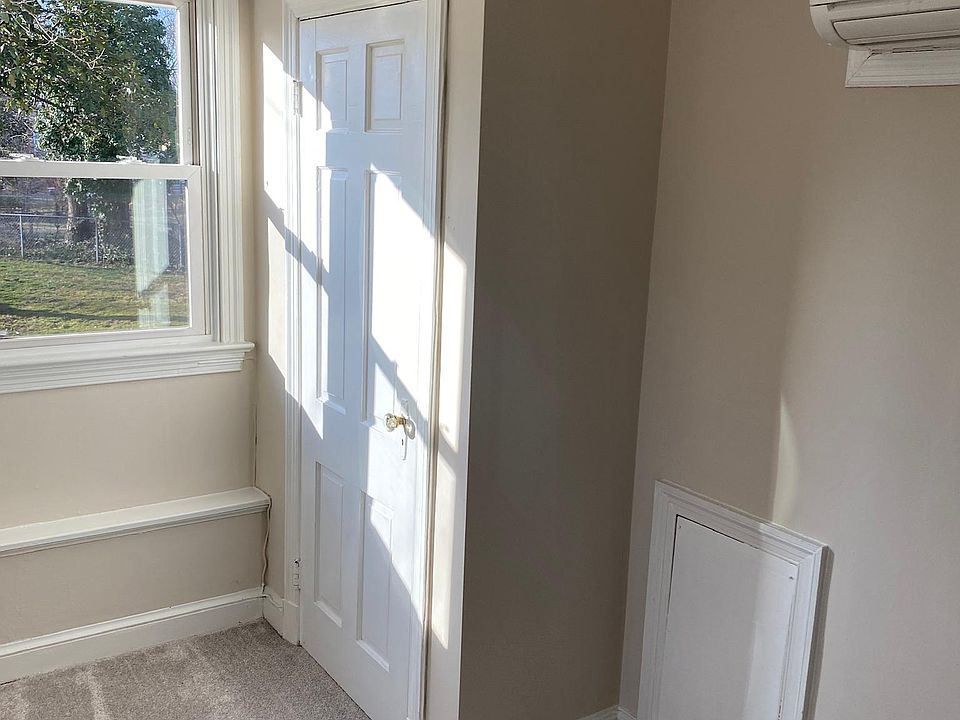 2nd image of 6452 Columbia Pike Floor 2