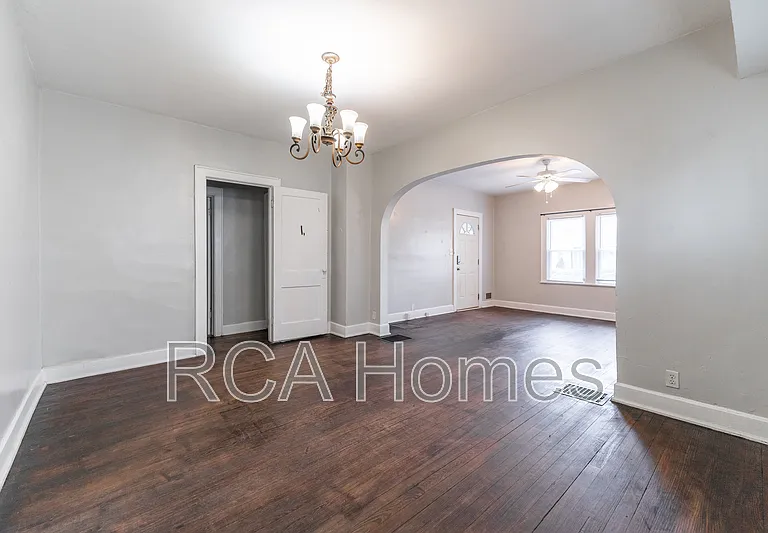 1619 E Tabor St — Photo 4