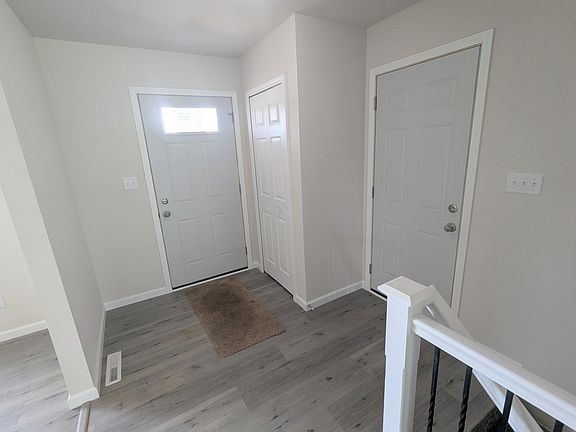 Foyer Entry