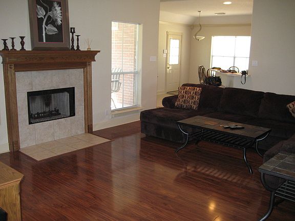 2nd image of 4227 Windsor Ct