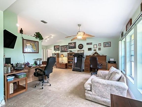 4th image of 325 NE 6th St