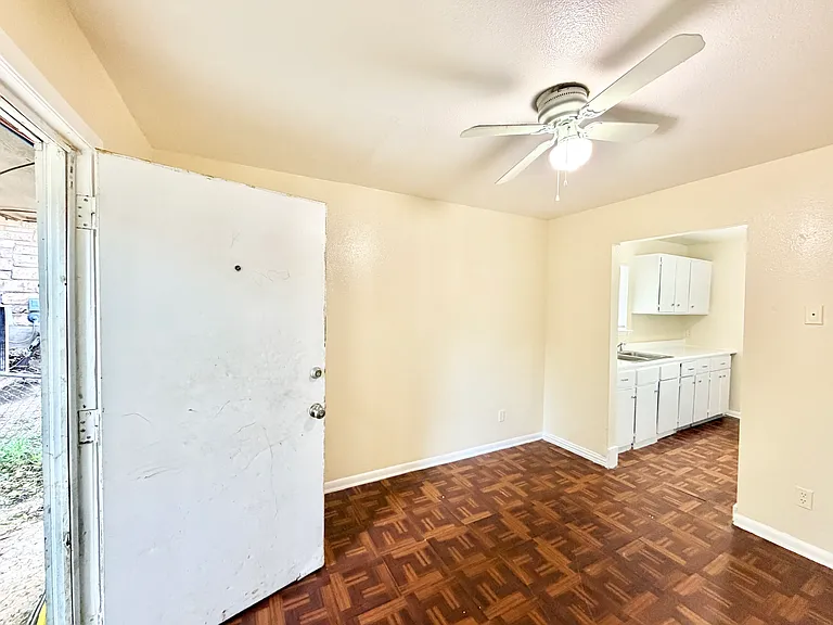 6257 Manor Rd #2 — Photo 15