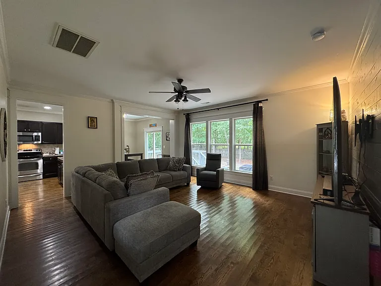 904 Avent Meadows Ln — Photo 3