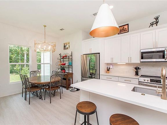 5th image of 164 Keeneland Place Loop