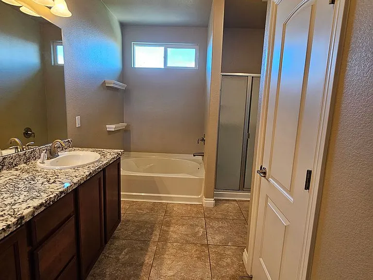 18187 Kodiak Bear Ct — Photo 16