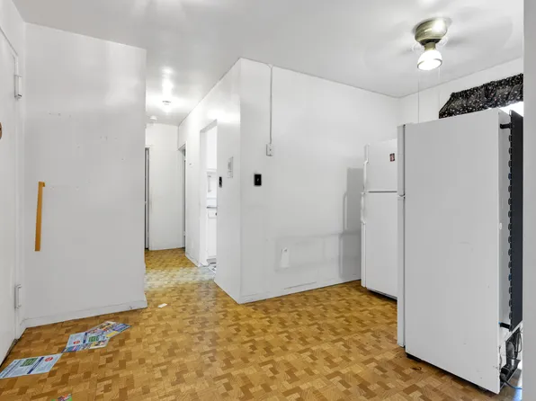 2546 East 13th Street image 9 of 28