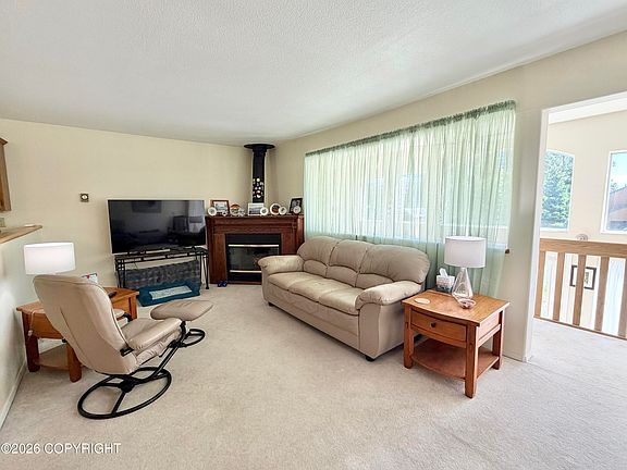 4th image of 1280 Beluga Ct