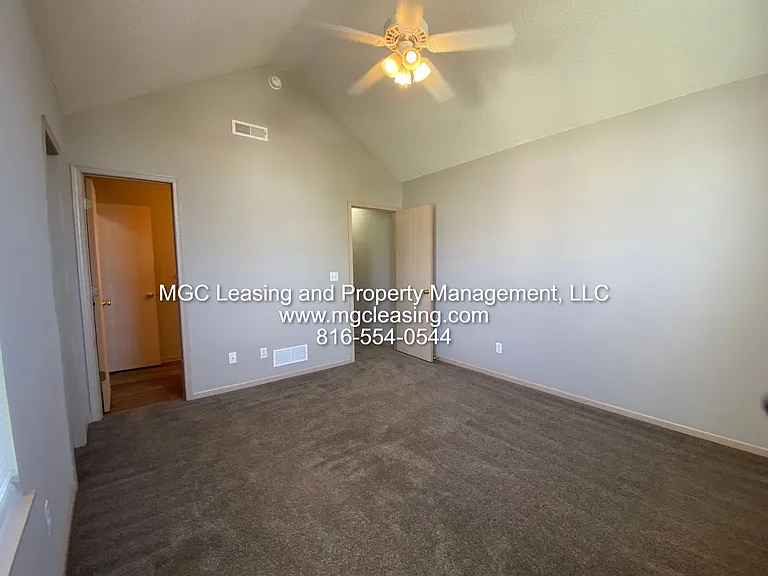 1009 Garden Dr — Photo 23