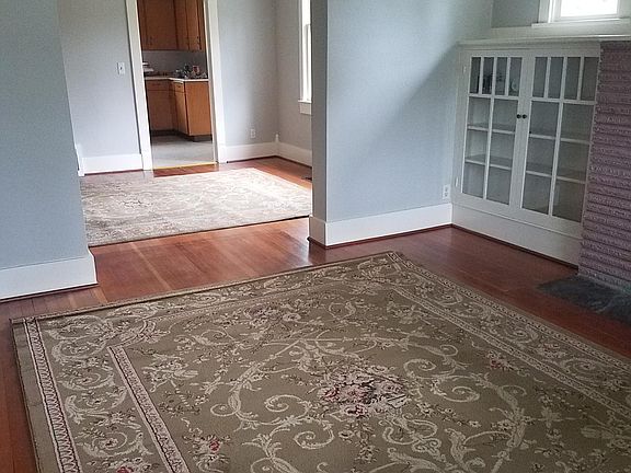 4th image of 3009 Cottonwood Ave