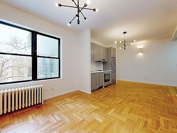 4th image of 254 Seaman Ave #B9