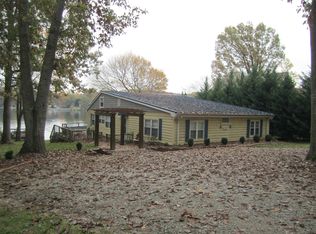 4400 Pine Harbor Dr, Denver, NC 28037