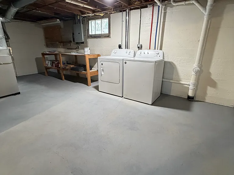 916 N 22nd St — Photo 10