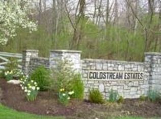 8452 Greenleaf Dr, Cincinnati, OH 45255