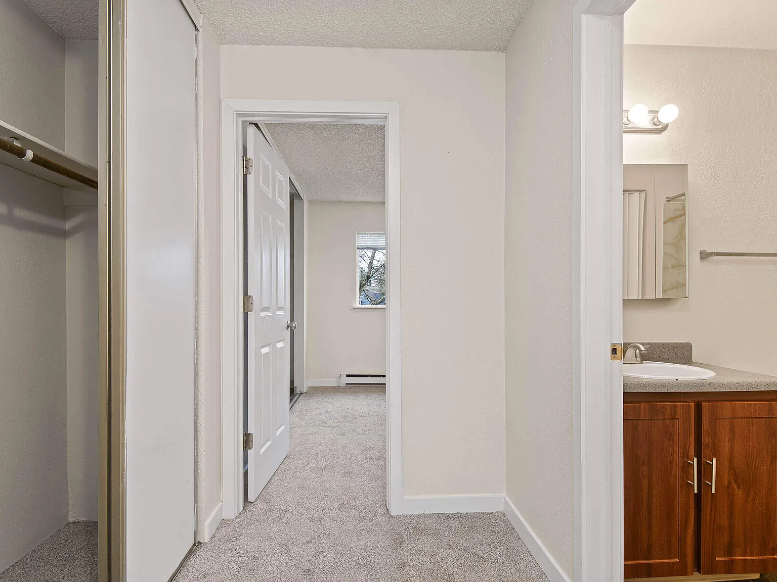 Brookstone Apartments — Photo 4