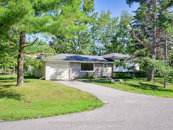 2nd image of 398 Old Muskoka Rd