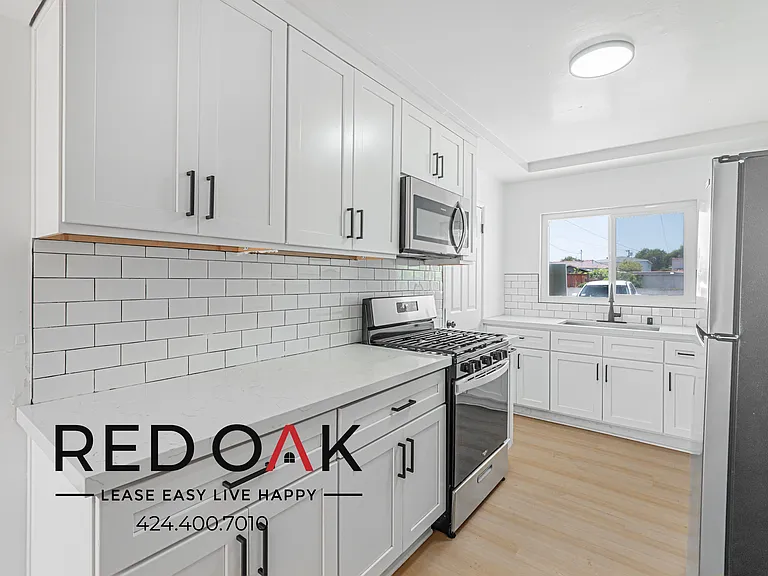 1622 W 83rd St #6 — Photo 8