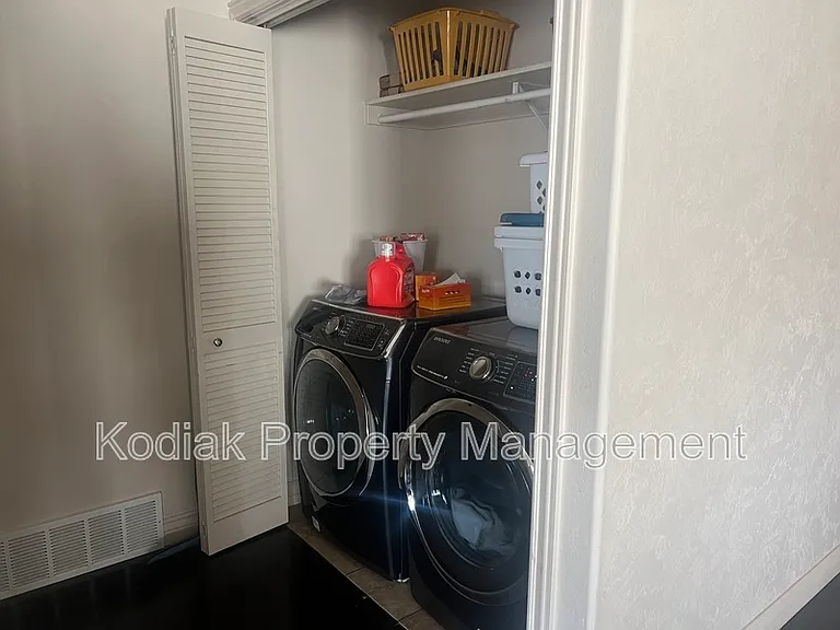 11114 S Aspen Gate Ct — Photo 9